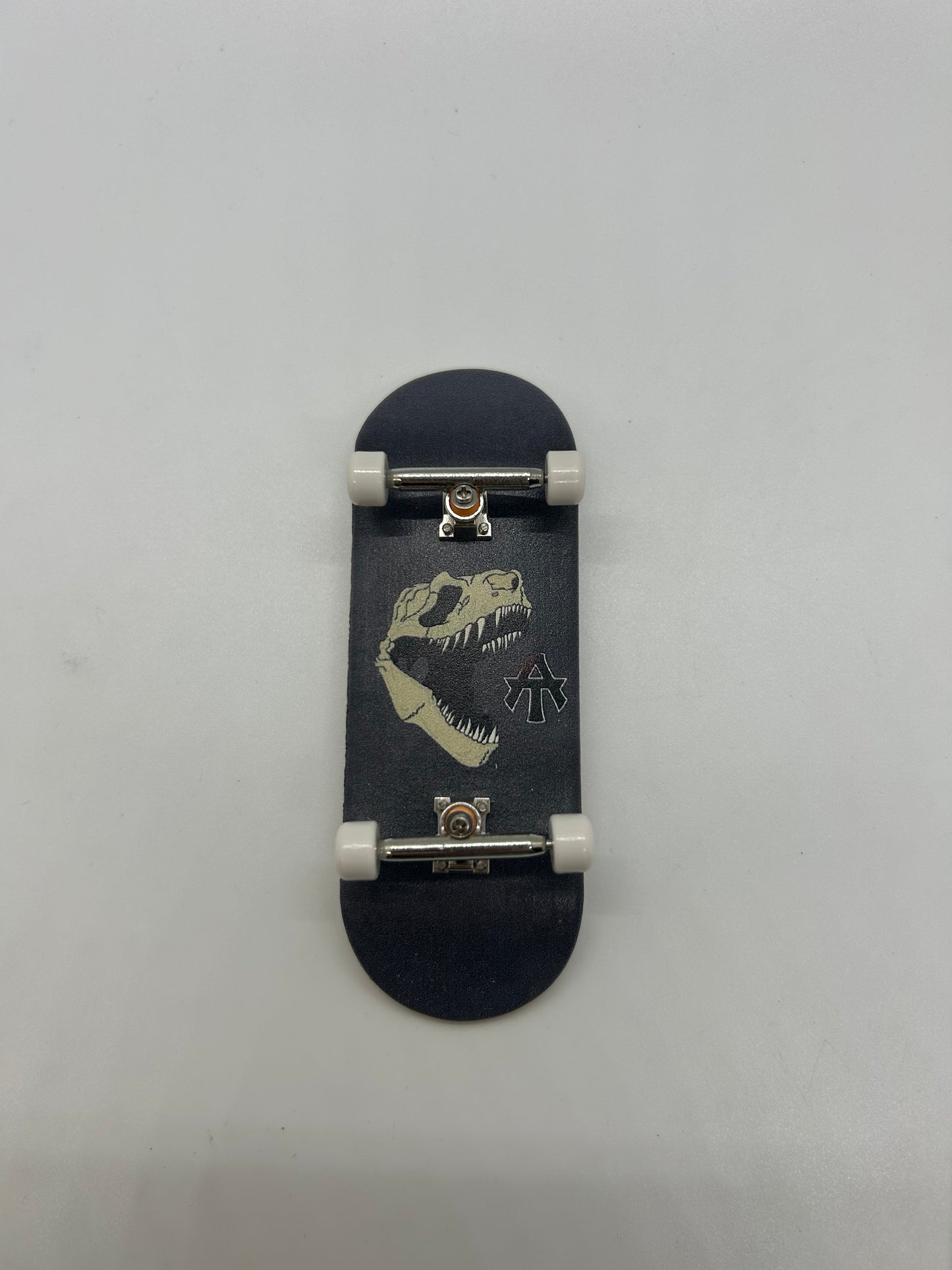 Atown Skate Ultra Premium Edition Fingerboard Dino Skull